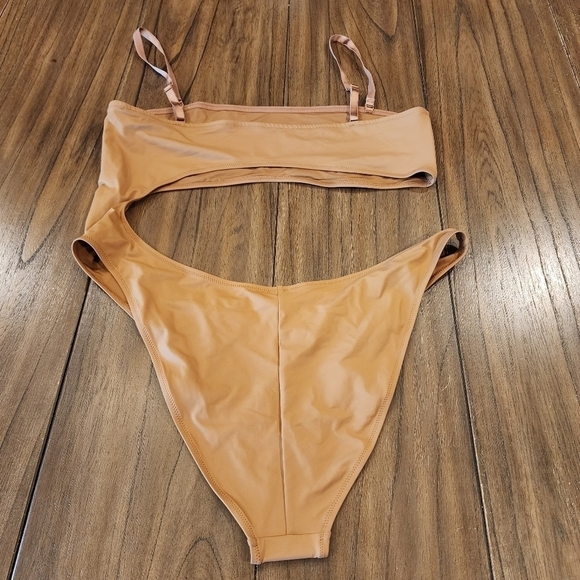 Skims Swim Monokini One piece Cut Out with removable straps almond size 4x nwt - Picture 2 of 8